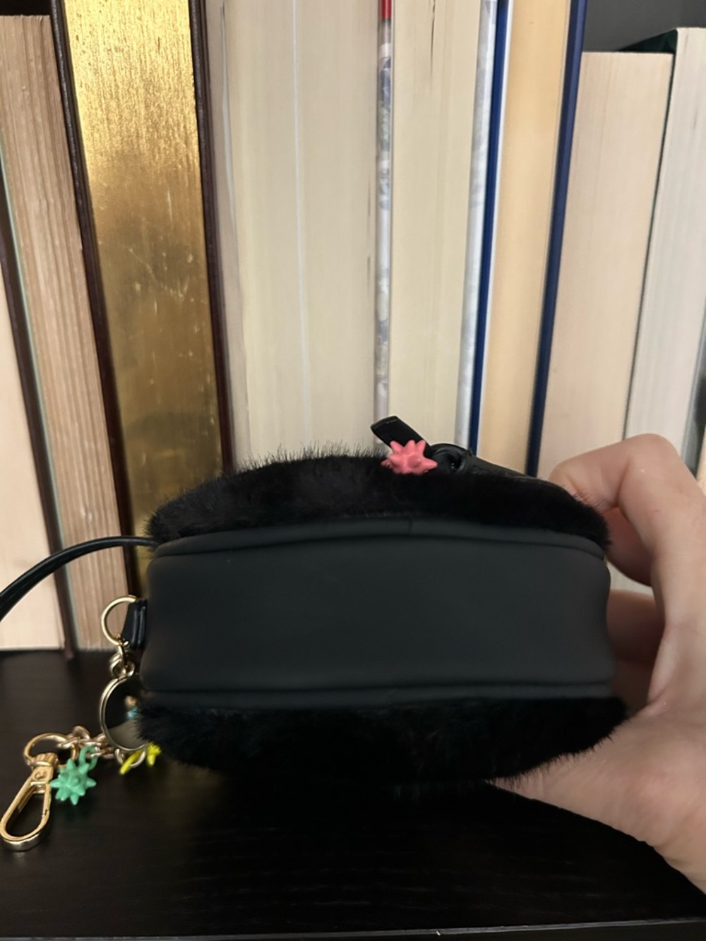 Studio Ghibli Spirited Away Soot
Sprite Fuzzy Zip Coin Purse - Picture 6 of 15
